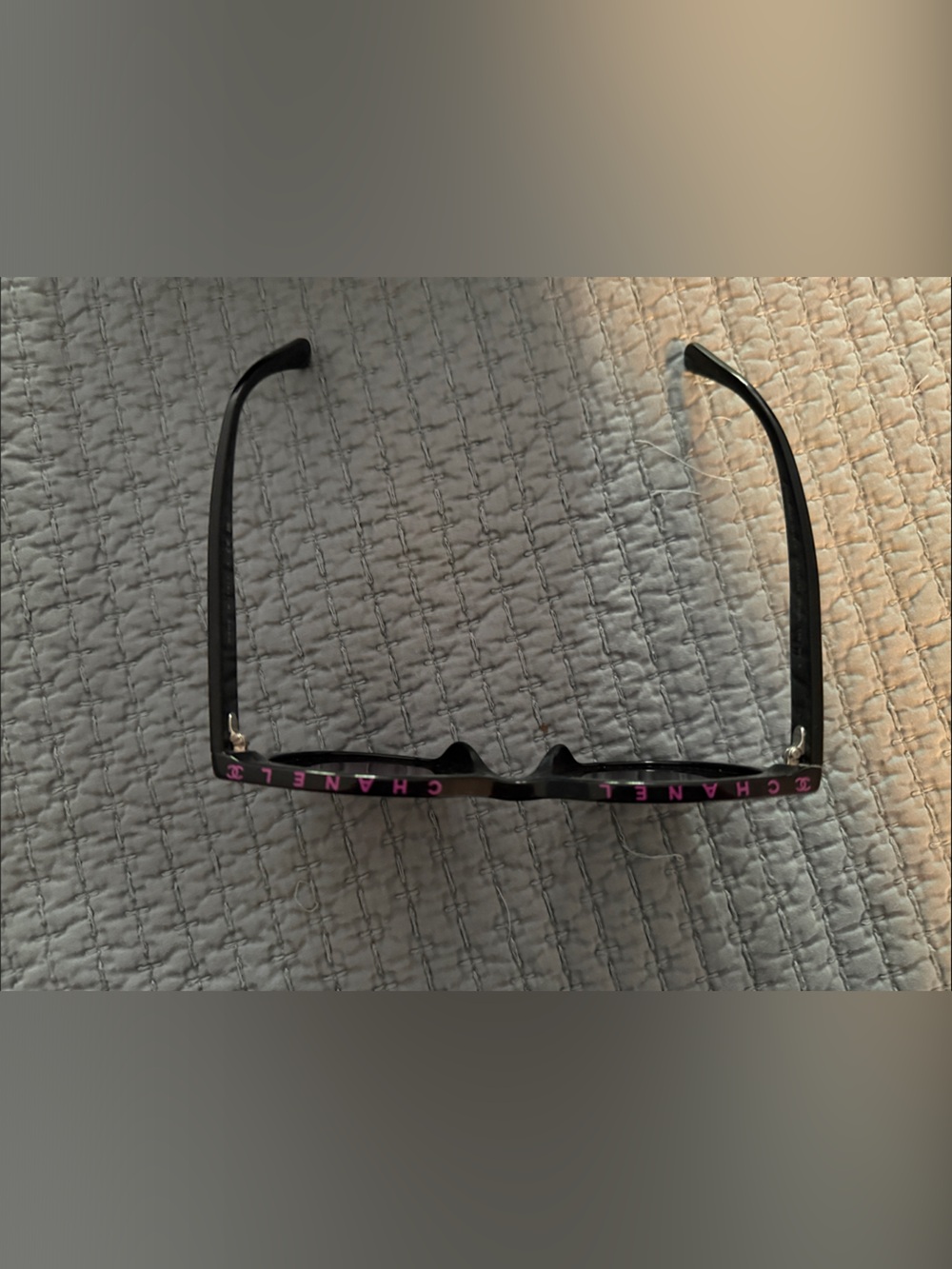 CHANEL Glossy Black Cat-Eye Sunglasses - Picture 2 of 10